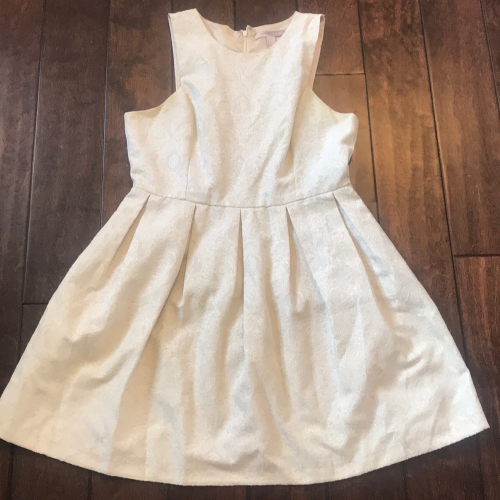 Women’s Dress Cream & Gold